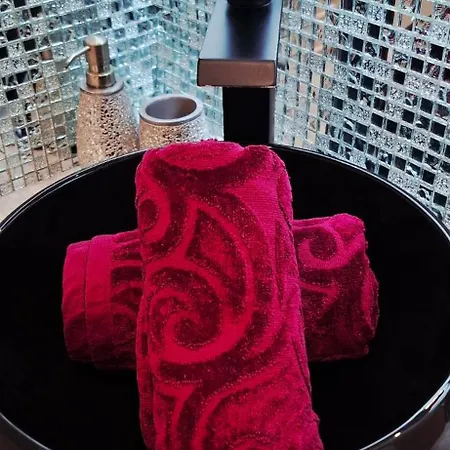 Cosy A 50m De La De شقة